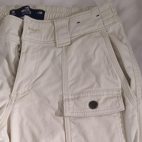 Hollister Cream Cargo Pants Relaxed Fit - Picture 5 of 5